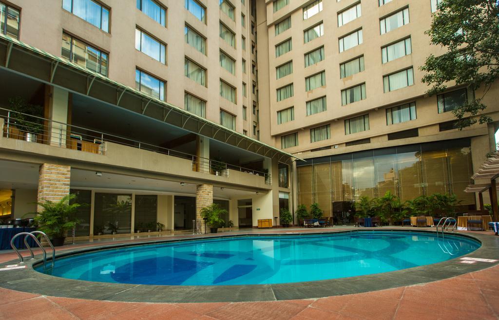 The Chancery Pavilion Bangalore Exteriör bild